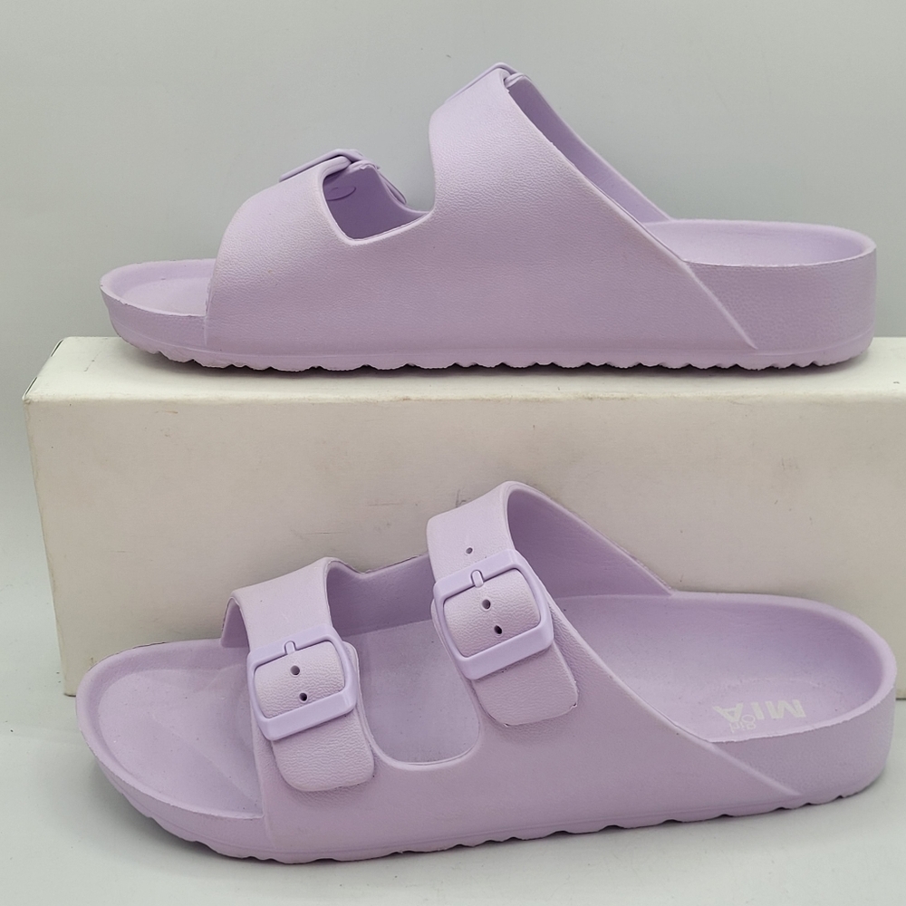 Mia 2 Buckle Lavendar Sandals Size 9